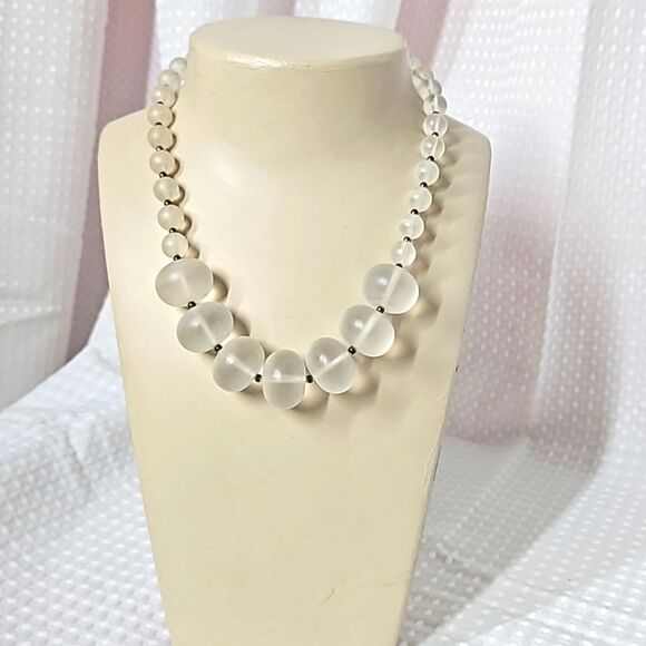 Vintage Frosted Lucite Oval Bubble Bead Necklace 19" - "Clear" - Picture 1 of 6